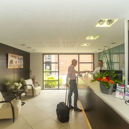 De Diane - Aparthotel